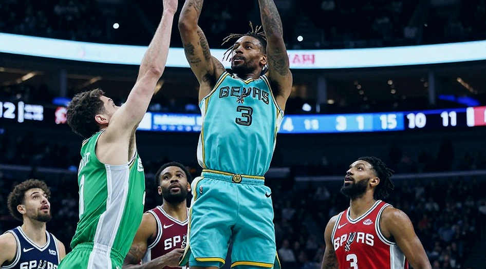 Mike James, Efes và khoảng trống dữ liệu sau câu nói "suýt nữa tôi là người của Barcelona"